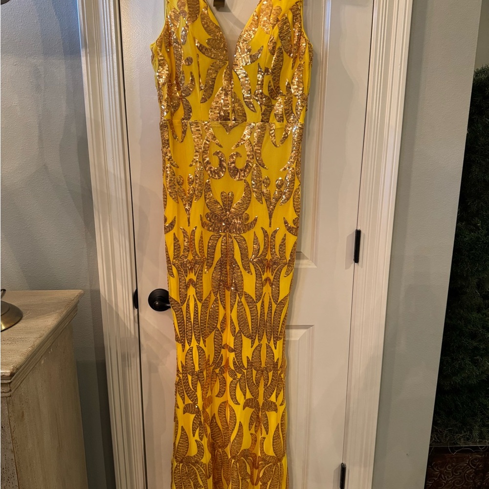 Elegant Yellow and Gold Sequin Dress